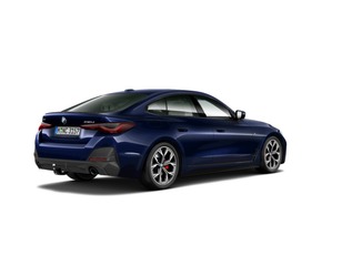 Fotos de BMW Serie 4 430d Gran Coupe color Azul. Año 2024. 210KW(286CV). Diésel. En concesionario Movilnorte El Plantio de Madrid