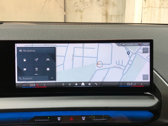 BMW X3 xDrive20d color Azul. Año 2024. 145KW(197CV). Diésel. En concesionario Movilnorte El Plantio de Madrid