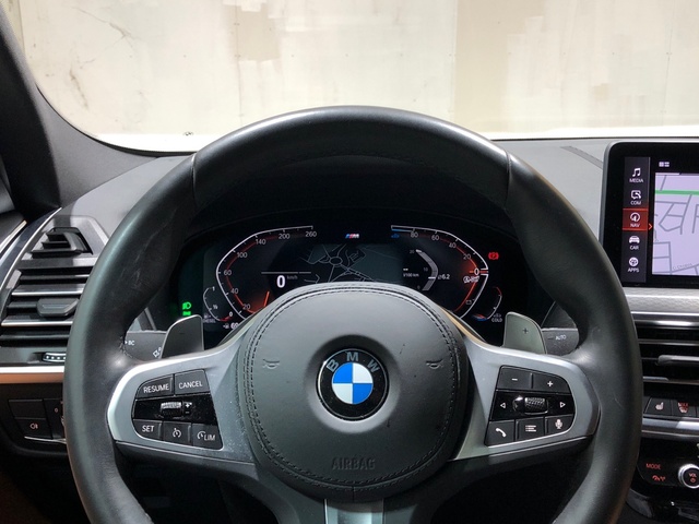 BMW X4 xDrive20d color Azul. Año 2024. 140KW(190CV). Diésel. En concesionario Movilnorte El Plantio de Madrid