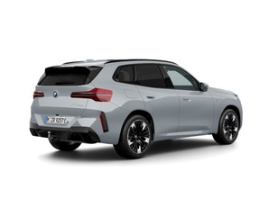 Fotos de BMW X3 xDrive30e color Gris. Año 2024. 220KW(299CV). Híbrido Electro/Gasolina. En concesionario Movilnorte El Plantio de Madrid