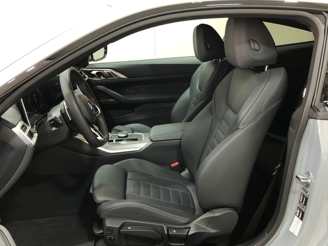BMW Serie 4 420d Coupe color Gris. Año 2024. 140KW(190CV). Diésel. En concesionario Movilnorte El Plantio de Madrid