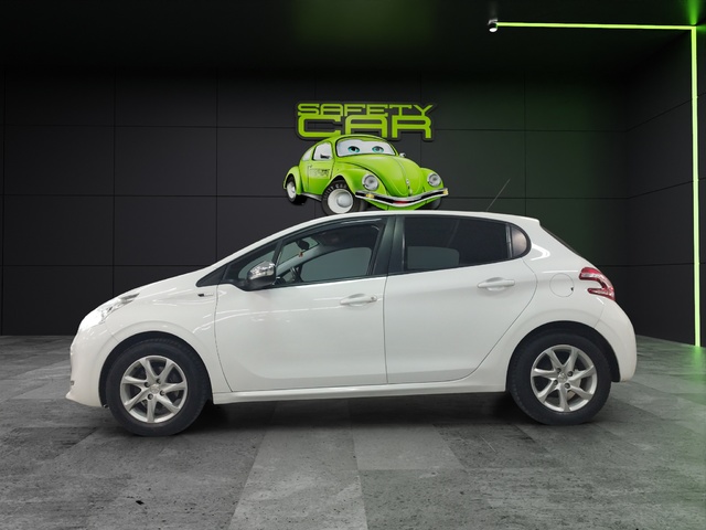 Peugeot 208 PureTech 82 Style 60 kW (82 CV)