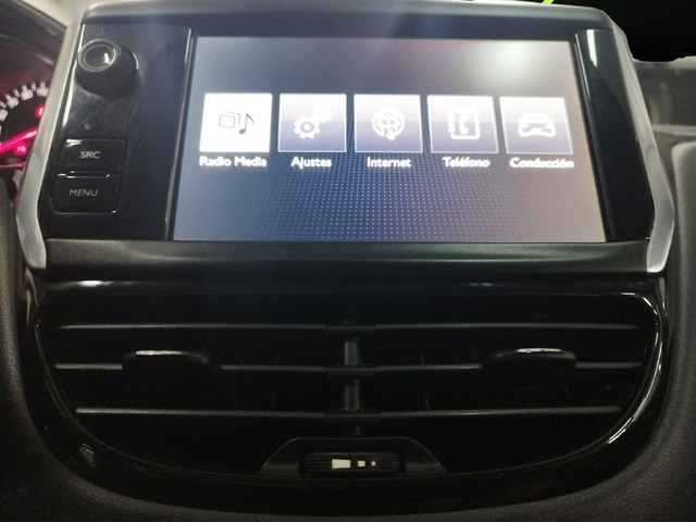 Peugeot 208 PureTech 82 Style 60 kW (82 CV)