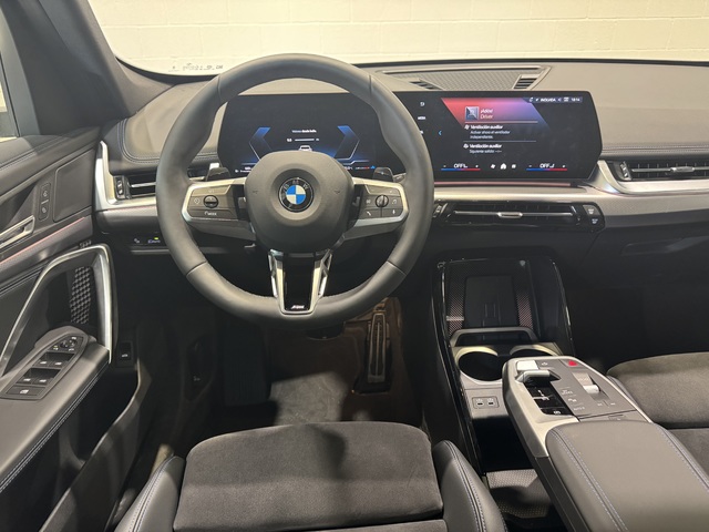 BMW X1 sDrive20i color Blanco. Año 2025. 125KW(170CV). Gasolina. En concesionario Motor Munich - Terrassa - VO de Barcelona