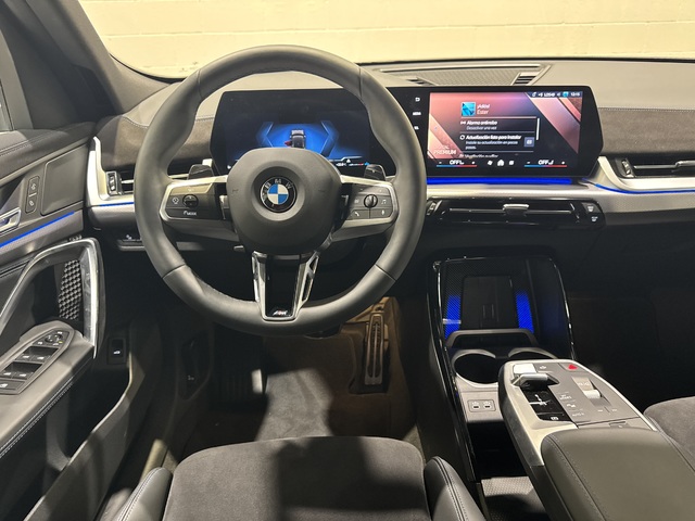 BMW X2 sDrive18d color Negro. Año 2025. 110KW(150CV). Diésel. En concesionario Motor Munich - Terrassa - VO de Barcelona