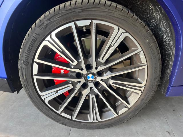 BMW X2 M35i color Azul. Año 2025. 221KW(300CV). Gasolina. En concesionario Motor Munich - Terrassa - VO de Barcelona