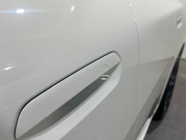 BMW iX2 eDrive20 color Blanco. Año 2025. 150KW(204CV). Eléctrico. En concesionario Motor Munich - Terrassa - VO de Barcelona