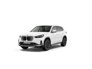 Fotos de BMW iX1 eDrive20 color Blanco. Año 2025. 150KW(204CV). Eléctrico. En concesionario Motor Munich - Terrassa - VO de Barcelona