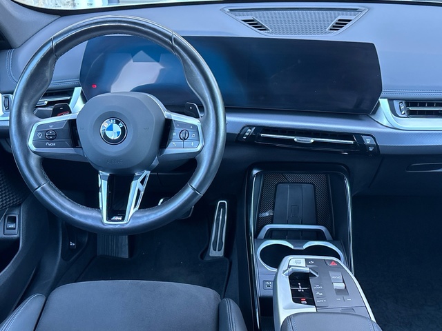 BMW X1 sDrive18d color Blanco. Año 2023. 110KW(150CV). Diésel. En concesionario Grünblau Motor (Bmw y Mini) de Cantabria