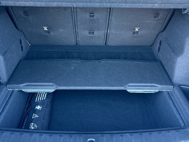 BMW X1 sDrive18d color Blanco. Año 2023. 110KW(150CV). Diésel. En concesionario Grünblau Motor (Bmw y Mini) de Cantabria