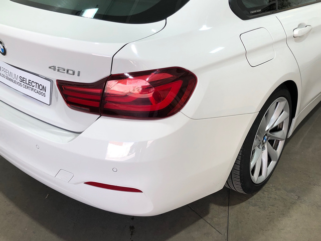 BMW Serie 4 420i Gran Coupe color Blanco. Año 2020. 135KW(184CV). Gasolina. En concesionario Movilnorte El Plantio de Madrid