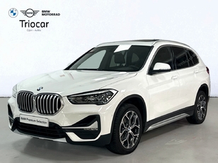 Fotos de BMW X1 sDrive18d color Blanco. Año 2021. 110KW(150CV). Diésel. En concesionario Triocar Gijón (Bmw y Mini) de Asturias