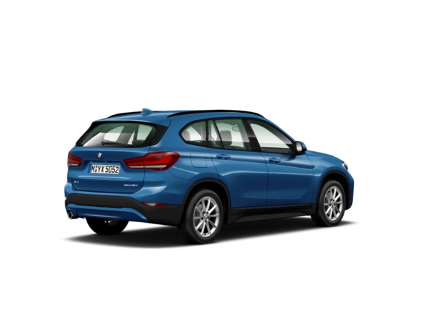 BMW X1 sDrive16d color Azul. Año 2022. 85KW(116CV). Diésel. En concesionario Ceres Motor S.L. de Cáceres