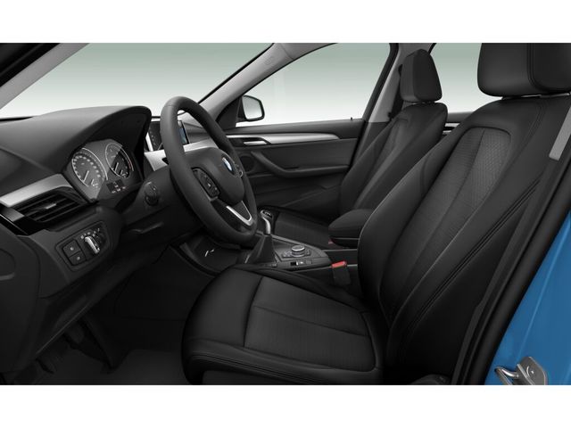 BMW X1 sDrive16d color Azul. Año 2022. 85KW(116CV). Diésel. En concesionario Ceres Motor S.L. de Cáceres