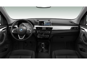 Fotos de BMW X1 sDrive16d color Azul. Año 2022. 85KW(116CV). Diésel. En concesionario Ceres Motor S.L. de Cáceres