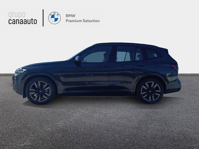 BMW iX3 M Sport color Gris. Año 2022. 210KW(286CV). Eléctrico. En concesionario TACO de Sta. C. Tenerife