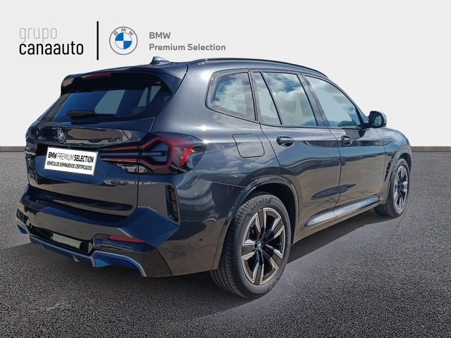 BMW iX3 M Sport color Gris. Año 2022. 210KW(286CV). Eléctrico. En concesionario TACO de Sta. C. Tenerife