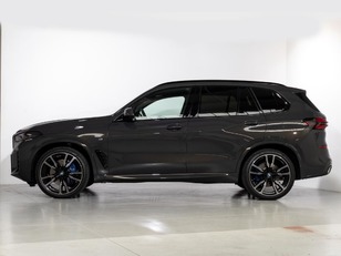 Fotos de BMW X5 xDrive30d color Marrón. Año 2025. 219KW(298CV). Diésel. En concesionario Oliva Motor Girona de Girona
