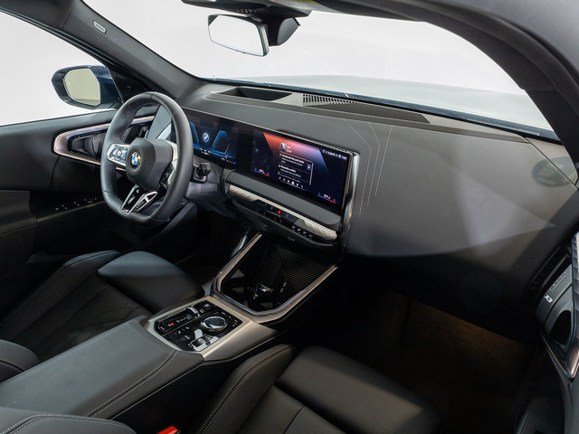 BMW X3 xDrive20d color Azul. Año 2025. 145KW(197CV). Diésel. En concesionario Oliva Motor Girona de Girona