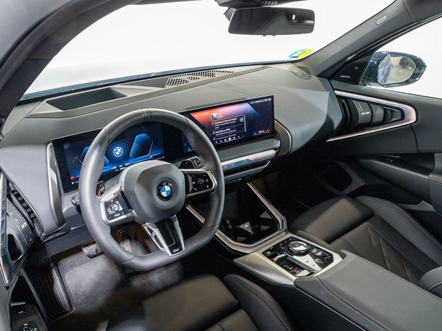 BMW X3 xDrive20d color Azul. Año 2025. 145KW(197CV). Diésel. En concesionario Oliva Motor Girona de Girona