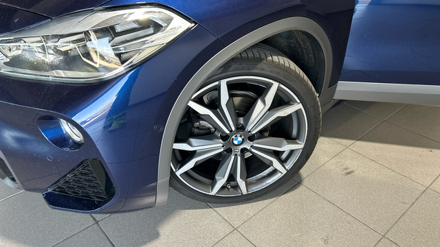 BMW X2 sDrive18i color Azul. Año 2018. 103KW(140CV). Gasolina. En concesionario BYmyCAR Madrid - Alcalá de Madrid
