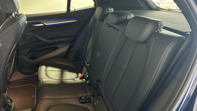 BMW X2 sDrive18i color Azul. Año 2018. 103KW(140CV). Gasolina. En concesionario BYmyCAR Madrid - Alcalá de Madrid