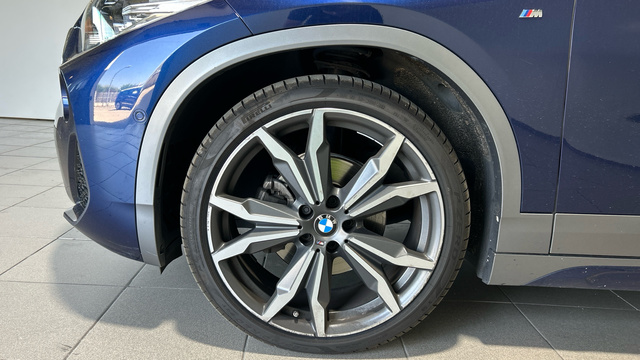 BMW X2 sDrive18i color Azul. Año 2018. 103KW(140CV). Gasolina. En concesionario BYmyCAR Madrid - Alcalá de Madrid