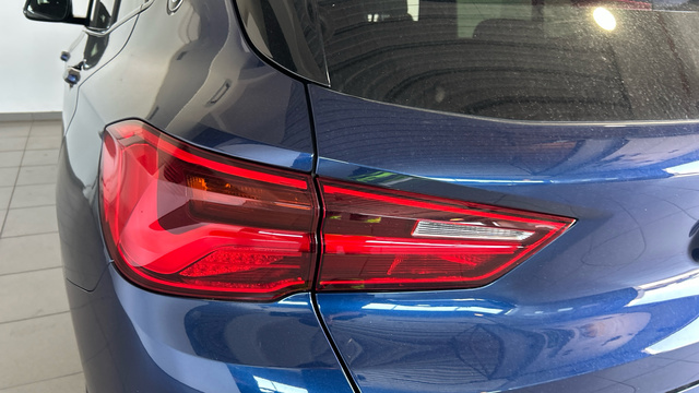 BMW X2 sDrive18i color Azul. Año 2018. 103KW(140CV). Gasolina. En concesionario BYmyCAR Madrid - Alcalá de Madrid