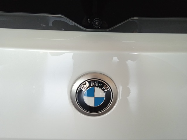 BMW X2 sDrive18d color Blanco. Año 2024. 110KW(150CV). Diésel. En concesionario ALBAMOCION CIUDAD REAL  de Ciudad Real