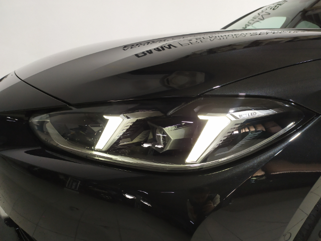 BMW i4 eDrive40 color Negro. Año 2024. 250KW(340CV). Eléctrico. En concesionario Hispamovil, Torrevieja de Alicante