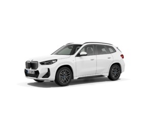 Fotos de BMW iX1 eDrive20 color Blanco. Año 2025. 150KW(204CV). Eléctrico. En concesionario ALBAMOCION CIUDAD REAL  de Ciudad Real