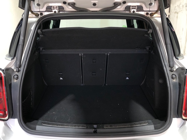 fotoG 12 del MINI MINI Countryman Cooper 100 kW (136 CV) 136cv Gasolina del 2021 en Madrid