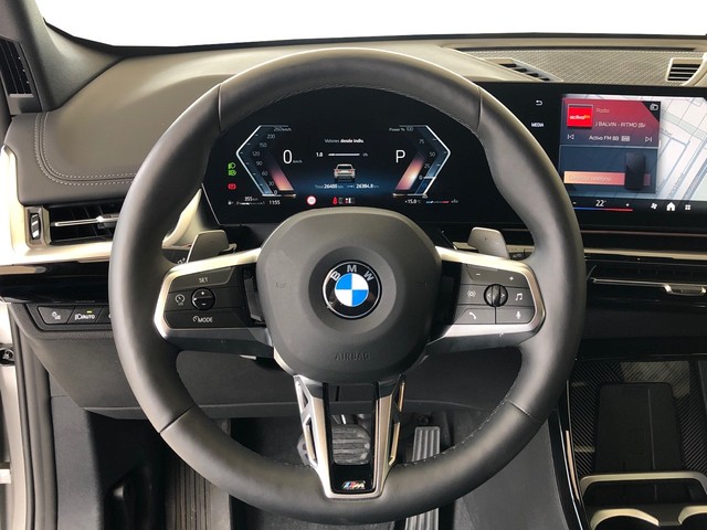 BMW X1 sDrive18d color Gris Plata. Año 2024. 110KW(150CV). Diésel. En concesionario Momentum S.A. de Madrid