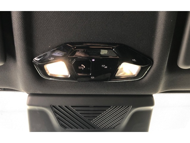 BMW X1 sDrive18d color Gris Plata. Año 2024. 110KW(150CV). Diésel. En concesionario Momentum S.A. de Madrid
