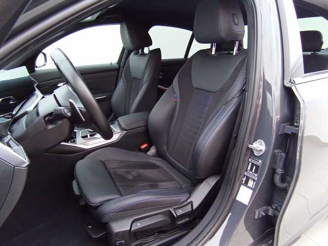 BMW Serie 3 320d color Gris. Año 2024. 140KW(190CV). Diésel. En concesionario Augusta Aragon S.A. de Zaragoza
