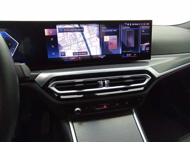 BMW Serie 3 320d color Gris. Año 2024. 140KW(190CV). Diésel. En concesionario Augusta Aragon S.A. de Zaragoza