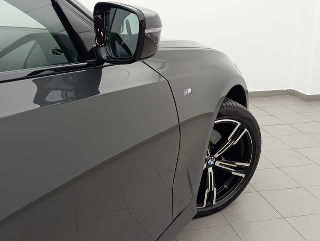 BMW Serie 3 320d color Gris. Año 2024. 140KW(190CV). Diésel. En concesionario Augusta Aragon S.A. de Zaragoza