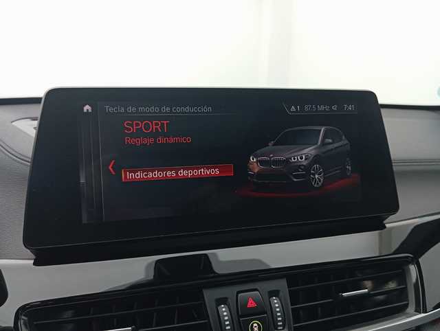 BMW X1 sDrive20d color Negro. Año 2021. 140KW(190CV). Diésel. En concesionario Augusta Aragon S.A. de Zaragoza