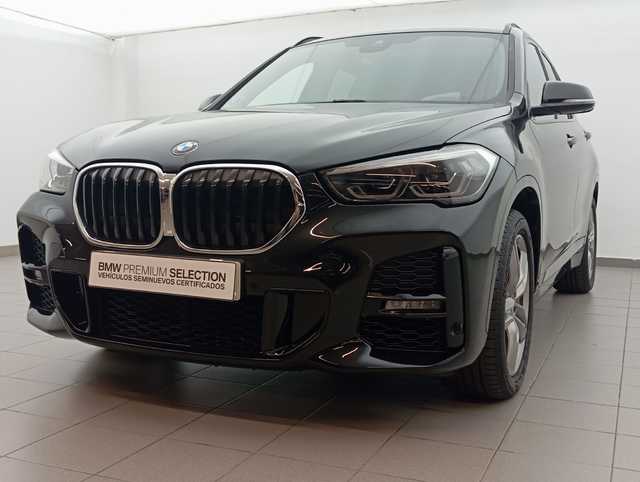 BMW X1 sDrive20d color Negro. Año 2021. 140KW(190CV). Diésel. En concesionario Augusta Aragon S.A. de Zaragoza