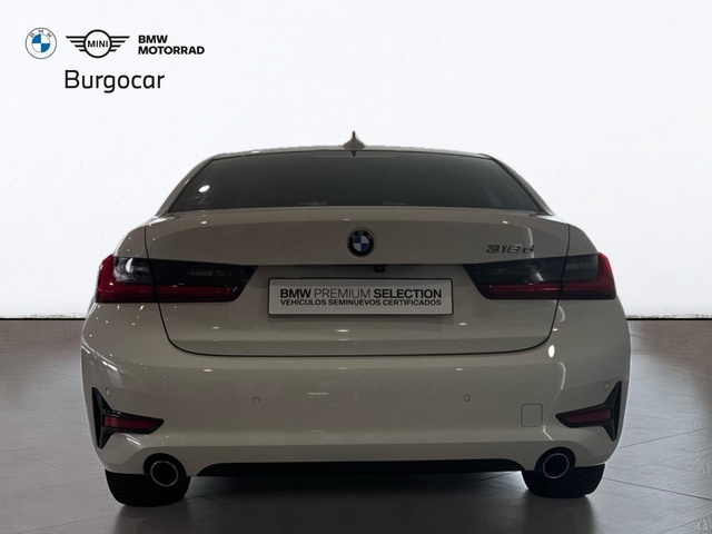 BMW Serie 3 318d color Blanco. Año 2020. 110KW(150CV). Diésel. En concesionario Motor Gorbea de Álava