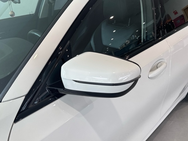 BMW Serie 3 318d color Blanco. Año 2020. 110KW(150CV). Diésel. En concesionario Motor Gorbea de Álava