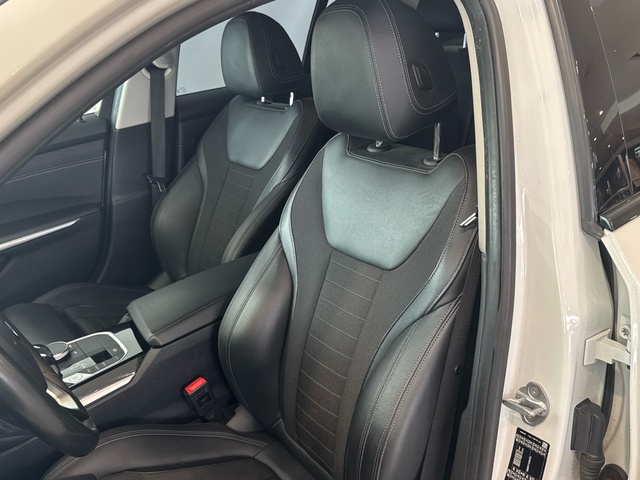 BMW Serie 3 318d color Blanco. Año 2020. 110KW(150CV). Diésel. En concesionario Motor Gorbea de Álava