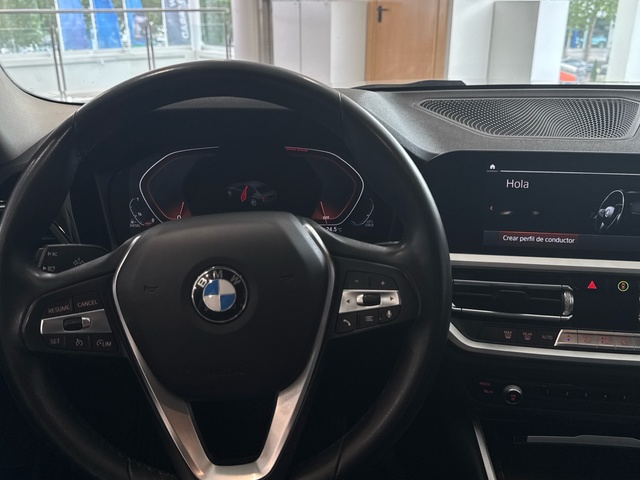 BMW Serie 3 318d color Blanco. Año 2020. 110KW(150CV). Diésel. En concesionario Motor Gorbea de Álava