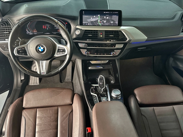 BMW X3 xDrive20d color Negro. Año 2021. 140KW(190CV). Diésel. En concesionario Triocar Gijón (Bmw y Mini) de Asturias