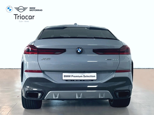 BMW X6 xDrive30d color Gris. Año 2024. 210KW(286CV). Diésel. En concesionario Triocar Gijón (Bmw y Mini) de Asturias