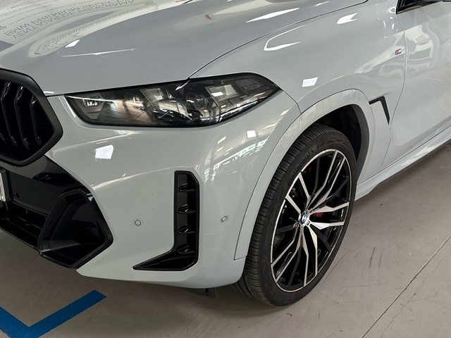 BMW X6 xDrive30d color Gris. Año 2024. 210KW(286CV). Diésel. En concesionario Triocar Gijón (Bmw y Mini) de Asturias