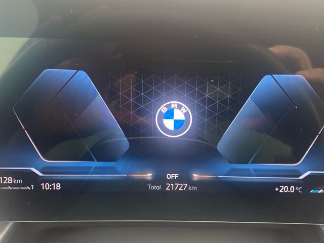 BMW X1 xDrive20d color Gris Plata. Año 2024. 120KW(163CV). Híbrido Electro/Diesel. En concesionario Celtamotor Pontevedra de Pontevedra