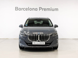 Fotos de BMW Serie 2 225e Active Tourer color Gris. Año 2023. 180KW(245CV). Híbrido Electro/Gasolina. En concesionario Barcelona Premium -- GRAN VIA de Barcelona