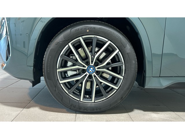 BMW X1 xDrive25e color Verde. Año 2025. 180KW(245CV). Híbrido Electro/Gasolina. En concesionario BYmyCAR Madrid - Alcalá de Madrid