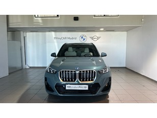 Fotos de BMW X1 xDrive25e color Verde. Año 2025. 180KW(245CV). Híbrido Electro/Gasolina. En concesionario BYmyCAR Madrid - Alcalá de Madrid